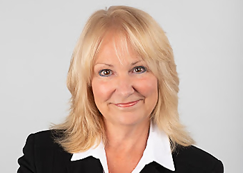 Innovative Coaching and Hypnosis Innovative Coaching and Hypnosis - Fayetteville, NC Hypnotherapy - Doctor Portrait Image