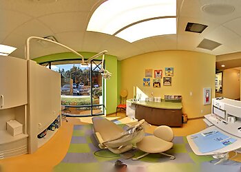 Jacksonville Kids Dentists Ivis Alvarez, DMD - SAFARI OF SMILES