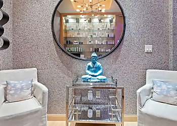 J House Spa - Stamford, CT Spas - Salon Interior Image