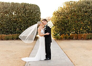 Oklahoma City Bridal Shops JJ Kelly Bridal Salon