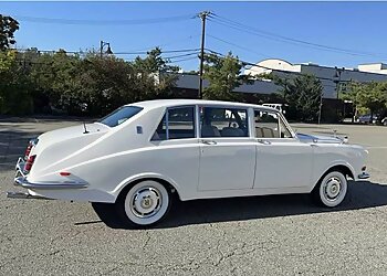 Bridgeport Limo Service J & R Connecticut Limousine Services