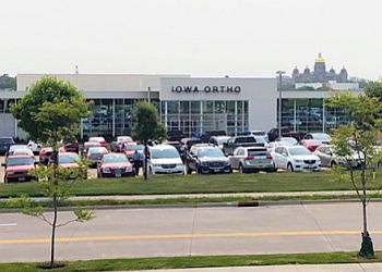 Des Moines Pain Management Doctors J. Wesley Rayburn, MD - IOWA ORTHO