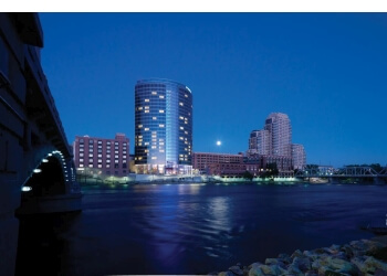 3 Best Hotels In Grand Rapids Mi Threebestrated Jw Marriott