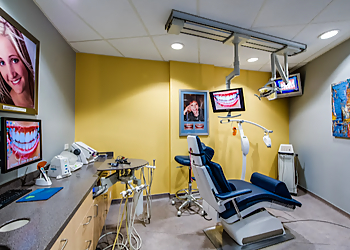 Anaheim Cosmetic Dentists Jack Ringer, DDS