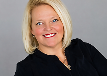 Jackie Stahl - Olathe, KS Real Estate Agents - Portrait