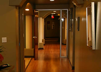 Glendale Dentists Jacklyn Azarian, DDS - DENTAL CARE STUDIOS