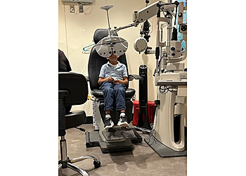 Jaisy Joseph Kastner, OD - Mesquite, TX Eye Doctors - Patient Care Image