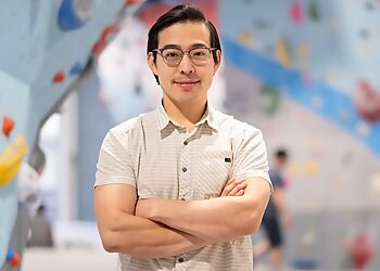 James Lee, PT, DPT, FAAOMPT - LEE PHYSICAL THERAPY Chicago Physical Therapists image 1