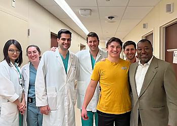 Chicago Neurosurgeons James P. Chandler, MD - NORTHWESTERN MEDICINE LOU AND JEAN MALNATI BRAIN TUMOR INSTITUTE