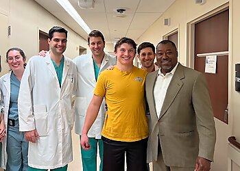 Chicago Neurosurgeons James P. Chandler, MD - NORTHWESTERN MEDICINE LOU AND JEAN MALNATI BRAIN TUMOR INSTITUTE