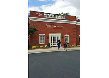 Charlotte Podiatrists James Robinson, DPM - FOOT & ANKLE ASSOCIATES