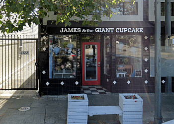 Oakland Cakes James & The Giant Cupcake