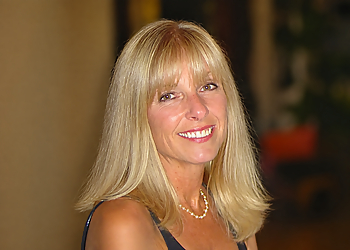 Jane Hurst Velez, Psy.D., ABPS - Peoria, IL Psychologists - Doctor Portrait Image