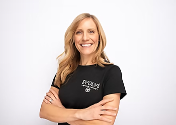 Janelle Smith, DPT, OCS - EVOLVE PHYSICAL THERAPY AND SPORTS MEDICINE - Aurora, IL Physical Therapists