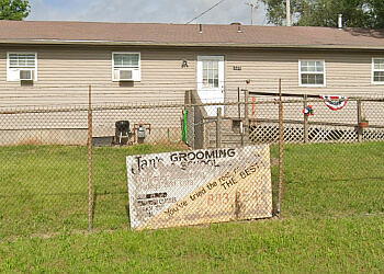 Jan's Grooming & School LLC Springfield Pet Grooming