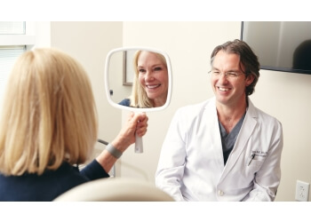 Knoxville Plastic Surgeon Jason J Hall, MD, FACS - TRILLIUM PLASTIC SURGERY