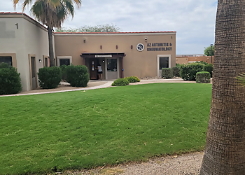 Jeffrey Loomer, MD, FACP, FACR - Tucson, AZ Rheumatologists - Clinic Exterior Image