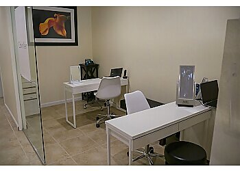 San Diego Pediatric Optometrists Jenn Chinn O.D. - DR. CHINN'S VISION CARE