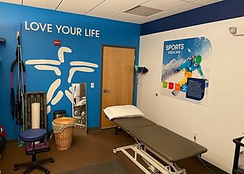 Arvada Physical Therapists Jenn McLaggan, PT, DPT - FYZICAL ARVADA