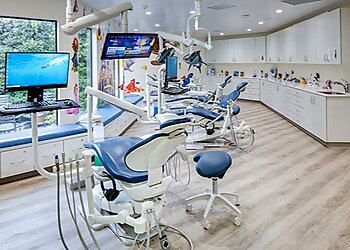 Salinas Kids Dentists Jennifer Lo, DDS - LITTLE BRISTLES