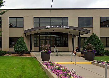 Minneapolis Dermatologists Jennifer M. Lee, MD - DERMATOLOGY SPECIALISTS