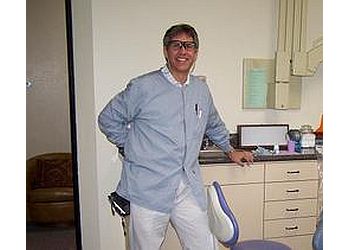 Simi Valley cosmetic dentist Jerrold D. Guss, DMD 