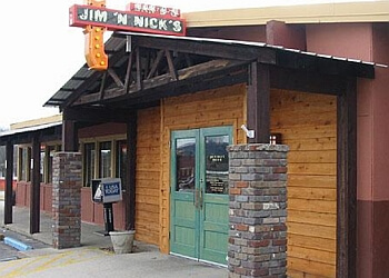 3 Best Barbecue Restaurants In Charleston Sc Threebestrated Jim N Nick S Bar B Q