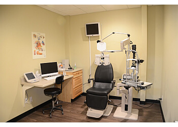 Joel Aaron Westrum, OD - WESTRUM OPTOMETRY - Des Moines, IA Pediatric Optometrists - Treatment Room Image