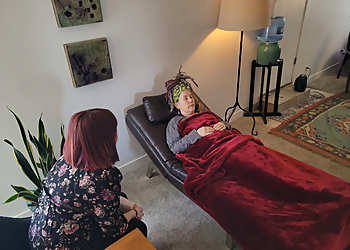 Joesephine Lawrence, C.Ht - HYPNOCLARITY - Salt Lake City, UT Hypnotherapy - Doctor With Patient Image