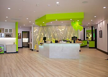 Visalia Orthodontists John Bayrakdarian, DMD - UNIQUE ORTHODONTICS