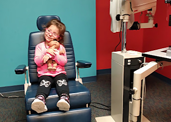 Shreveport Pediatric Optometrists John D. Hinrichsen, MD - EYE DOCS FOR KIDS