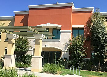 Ontario Pain Management Doctors John Dimowo, MD