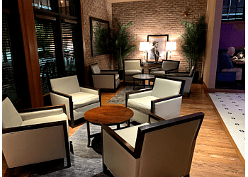 3 Best Steak Houses in Des Moines, IA - Expert Recommendations