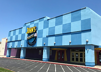 Modesto Pizza Places John's Incredible Pizza Company