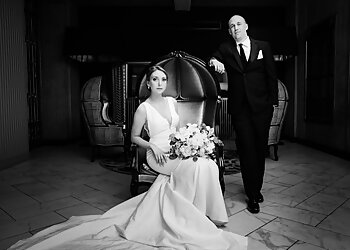 Cincinnati Wedding Photographers Jonathan Gibson Photography