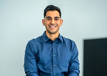 Jonathan Gonzalez, PT - REHABSPOT PHYSICAL THERAPY - Orlando, FL Physical Therapists - Doctor Portrait Image