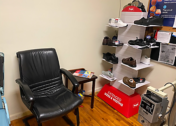 Yonkers Podiatrists Jonathan M. Knee, DPM