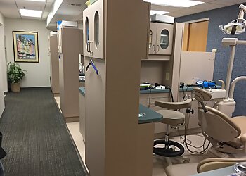 Philadelphia Cosmetic Dentists Jonathan Siegel, DMD - DENTISTRY AT 1818 MARKET STREET