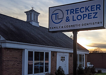 Springfield Cosmetic Dentists Jonathan Trecker, DMD - TRECKER & LOPEZ FAMILY & COSMETIC DENTISTRY