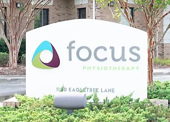 Huntsville Physical Therapists Jonathan Zecher, PT, DSc, OCS, COMT, FAAOMPT - FOCUS PHYSIOTHERAPY