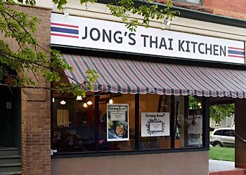 Topeka Thai Restaurants Jong's Thai Kitchen