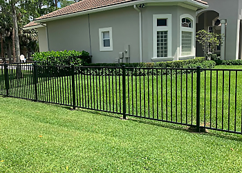 West Palm Beach Fencing Contractors Jorge Garcia Aluminum and Fence