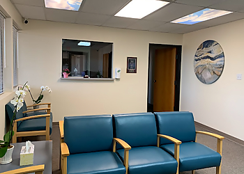 Albuquerque Pain Management Doctors Joshu Raiten, MD