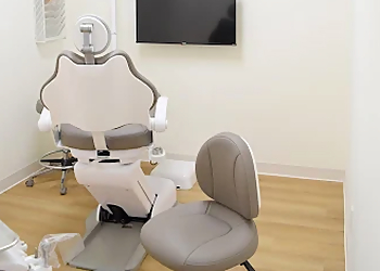 Port St Lucie Cosmetic Dentists Josue Dieuveille, DMD - RIVERGATE DENTISTS OF PORT ST. LUCIE