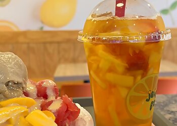 Juicy Box Houston Juice Bars image 1