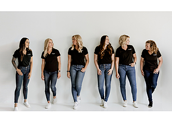 Glendale Real Estate Agents Julie Calza - CALZACO