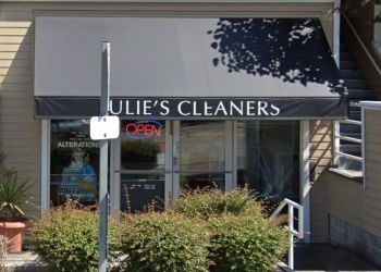 3 Best Dry Cleaners In Seattle, WA - Expert Recommendations