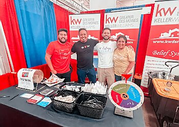 Des Moines Real Estate Agents Junior Ibarra - TEAM IRG