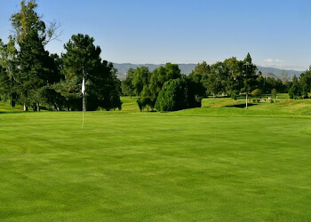 Antelope Valley Country Club