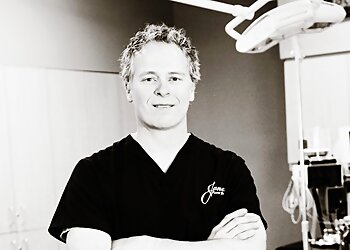 Justin Jones, MD - JONES PLASTIC SURGERY Oklahoma City Plastic Surgeon image 1